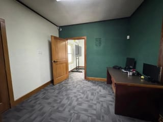 Renta Casa para oficinas zona 13 con suelo comercial — Oficina en Alquiler en Zona 13, Guatemala, Ciudad — miniatura 8 de 14