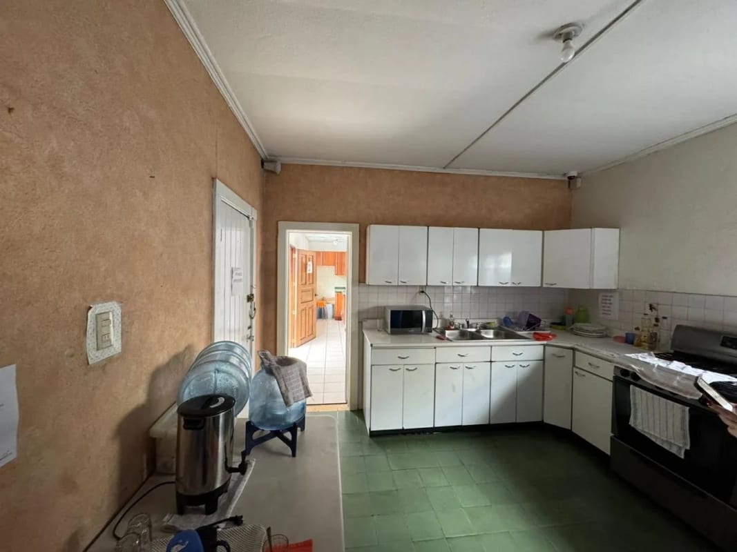 Renta Casa para oficinas zona 13 con suelo comercial — Oficina en Alquiler en Zona 13, Guatemala, Ciudad — foto 7 de 14