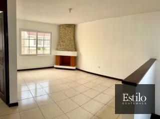 Hermosa Casa con Jardín En Venta — Casa en Venta en Carretera a El Salvador, Guatemala, Ciudad — miniatura 7 de 13