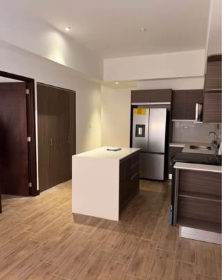 Se alquila apartamento en Edificio Casalini Diagonal 6 — Apartamento en Alquiler en Casalini Diagonal 6, Zona 10, Guatemala, Ciudad — miniatura 5 de 8