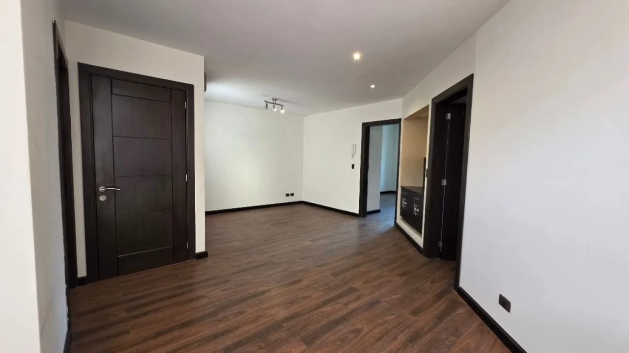 Venta Casa El Prado zona 10 — Casa en Venta en El Prado, Zona 10, Guatemala, Ciudad — foto 7 de 16