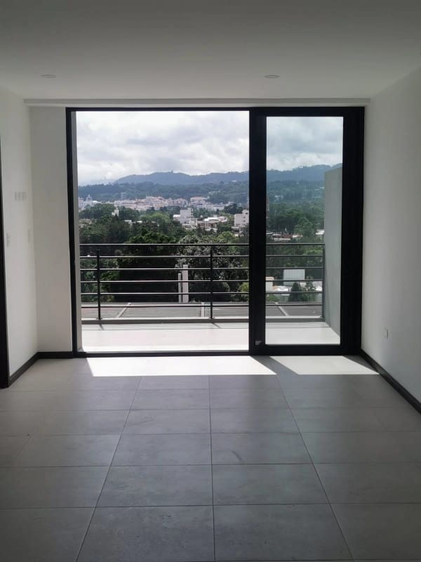 Apartamento Con Balcón, MIRA zona 10 — Apartamento en Venta en Mira, Zona 10, Guatemala, Ciudad — foto 4 de 9