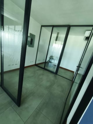 Oficina en Zona 9 — Oficina en Alquiler en Zona 9, Guatemala, Ciudad — miniatura 2 de 4