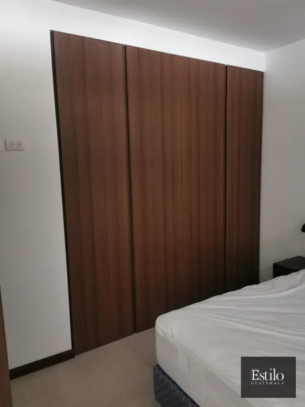 Apartamento Amueblado En Venta Zona 10 — Apartamento en Venta en Zona 10, Guatemala, Ciudad — foto 7 de 8