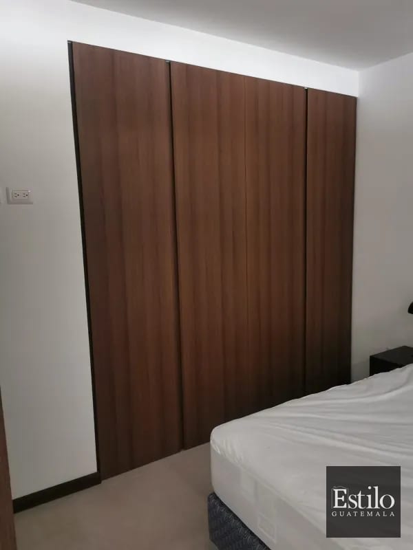 Apartamento Amueblado En Venta Zona 10 — Apartamento en Venta en Zona 10, Guatemala, Ciudad — foto 7 de 8