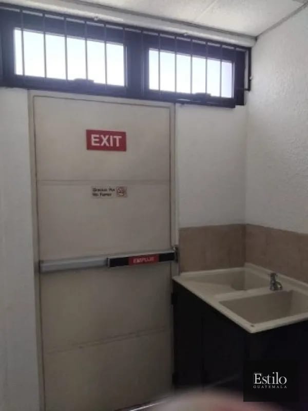 Oficina En Alquiler Zona 10 — Oficina en Alquiler en Zona 10, Guatemala, Ciudad — foto 9 de 10