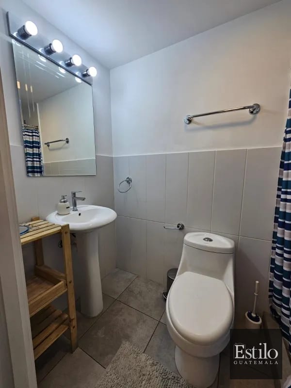 Apartamento Amueblado en Modra B — Apartamento en Venta en Zona 4, Guatemala, Ciudad — foto 2 de 9