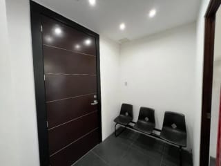 Vendo/rento oficina de 67m2 en edificio Design Center, zona 10 — Oficina en Venta en Design Center, Zona 10, Guatemala, Ciudad — miniatura 7 de 7