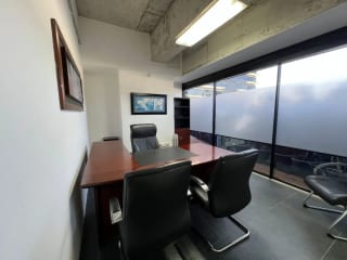 Vendo/rento oficina de 67m2 en edificio Design Center, zona 10 — Oficina en Venta en Design Center, Zona 10, Guatemala, Ciudad — miniatura 2 de 7