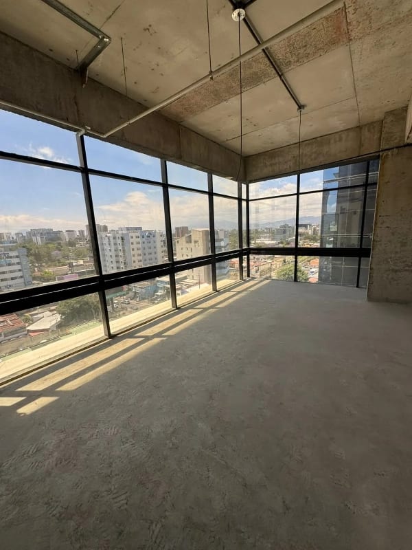 Rento amplia oficina de 570m2 en edificio Renovati, zona 10 — Oficina en Alquiler en Renovati, Zona 10, Guatemala, Ciudad — foto 11 de 11