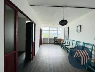 ALQUILER DE CÉNTRICA Y AMPLIA OFICINA - PLAZA MARITIMA, ZONA 10 — Oficina en Alquiler en Zona 10, Guatemala, Ciudad — miniatura 4 de 16