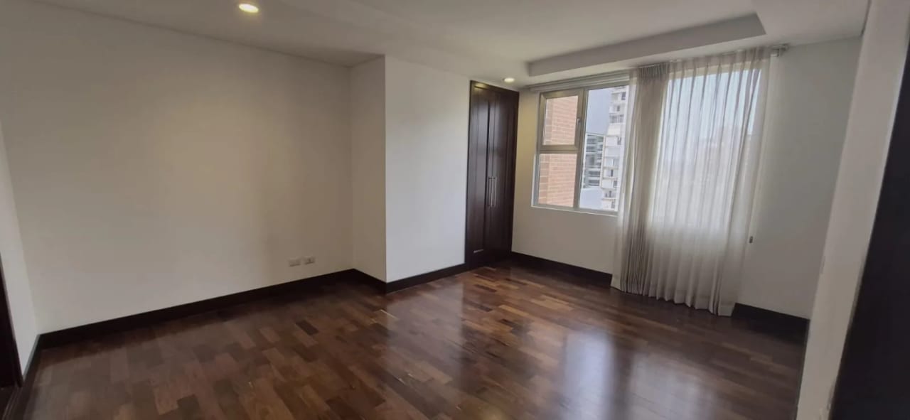 Lindo Apartamento en Alquiler Santa Sofia Zona 10 — Apartamento en Alquiler en Santa Sofía, Zona 10, Guatemala, Ciudad — foto 7 de 10