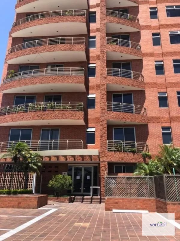 Bello y Amplio apartamento en Venta zona 14 — Apartamento en Venta en Benevento, Zona 14, Guatemala, Ciudad — foto 2 de 12