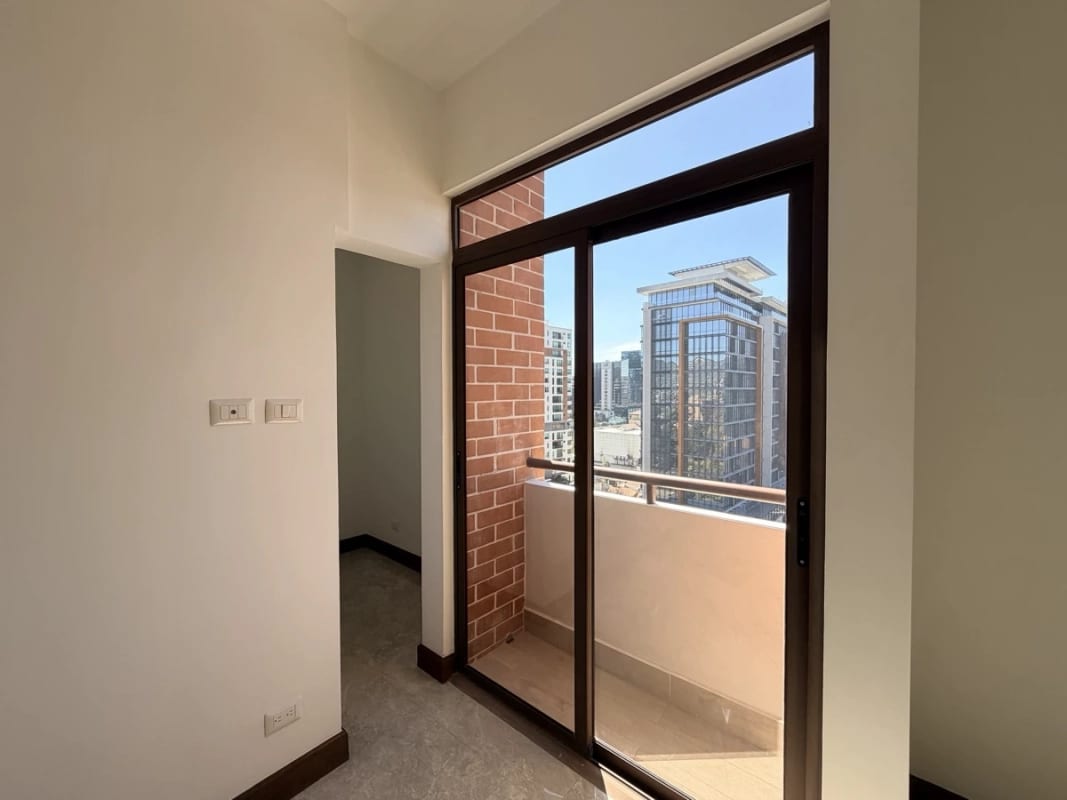 Apartamento nuevo y amplio en zona 10 — Apartamento en Venta en Zona 10, Guatemala, Ciudad — foto 7 de 11