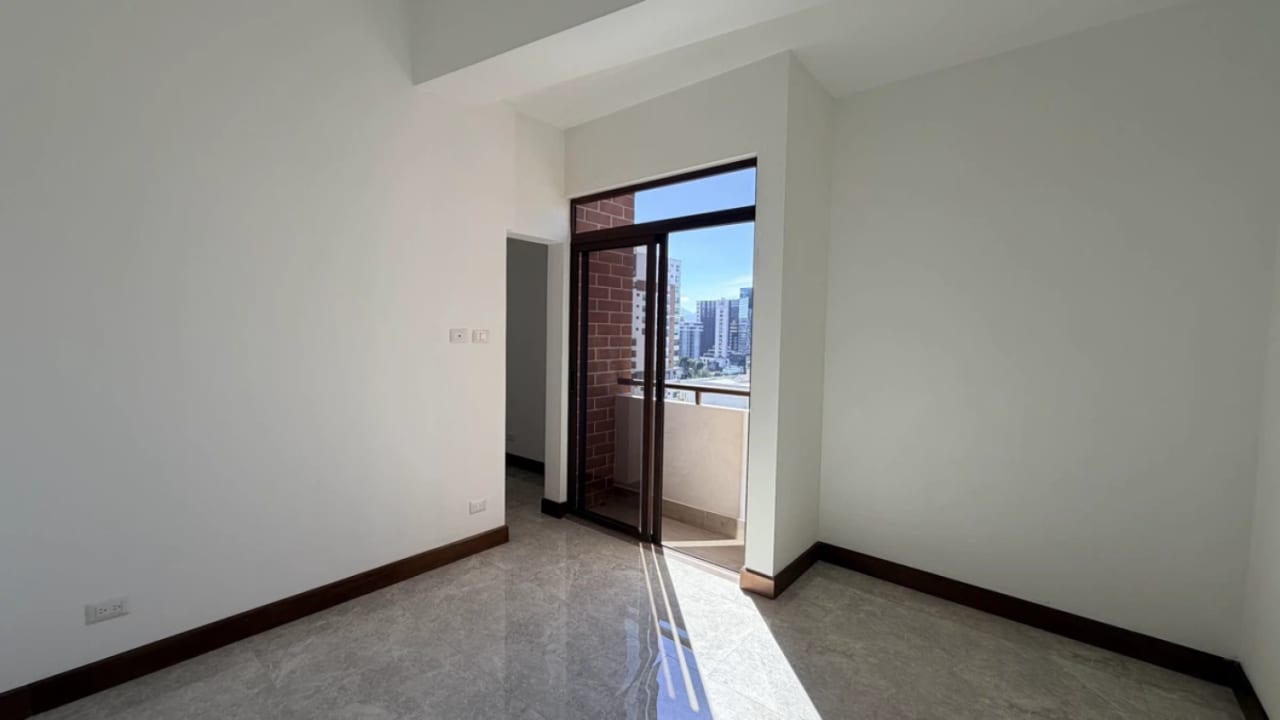 Apartamento nuevo y amplio en zona 10 — Apartamento en Venta en Zona 10, Guatemala, Ciudad — foto 5 de 11