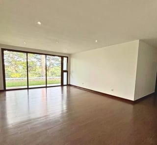 VENTA  O RENTA ESPECTACULAR CASA 4 HAB EL ENCANTO DE SAN ISIDRO ZONA 16 — Casa en Venta en Jardines de San Isidro, Zona 16, Guatemala, Ciudad — miniatura 2 de 6