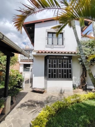 CASA EN VENTA ANTIGUA GUATEMALA — Casa en Venta en Antigua, Sacatepéquez — miniatura 1 de 6