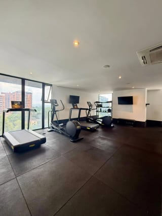 Apartamento en venta | 2 habitaciones | estudio | bodega | Vasanta z 10 — Apartamento en Venta en Vasanta, Zona 10, Guatemala, Ciudad — miniatura 2 de 12