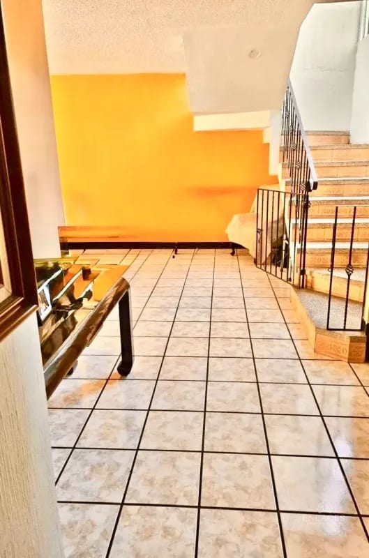 Zona 16 • Casa en Venta • Colonia Lourdes — Casa en Venta en Lourdes, Zona 16, Guatemala, Ciudad — foto 11 de 12
