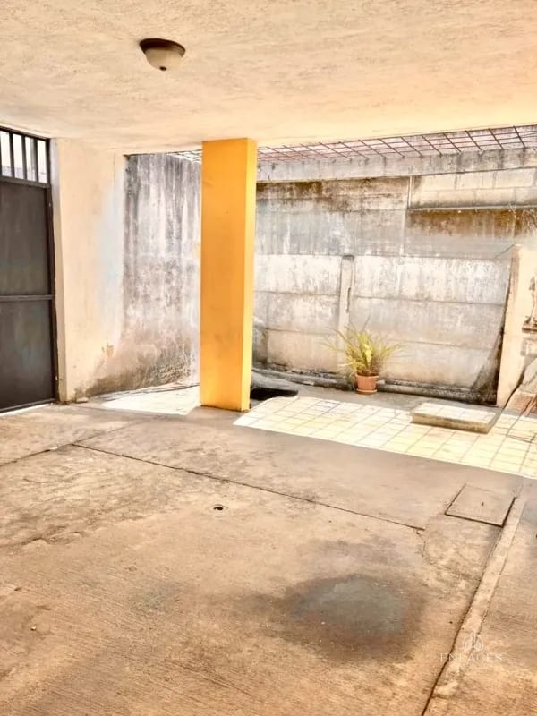 Zona 16 • Casa en Venta • Colonia Lourdes — Casa en Venta en Lourdes, Zona 16, Guatemala, Ciudad — foto 6 de 12