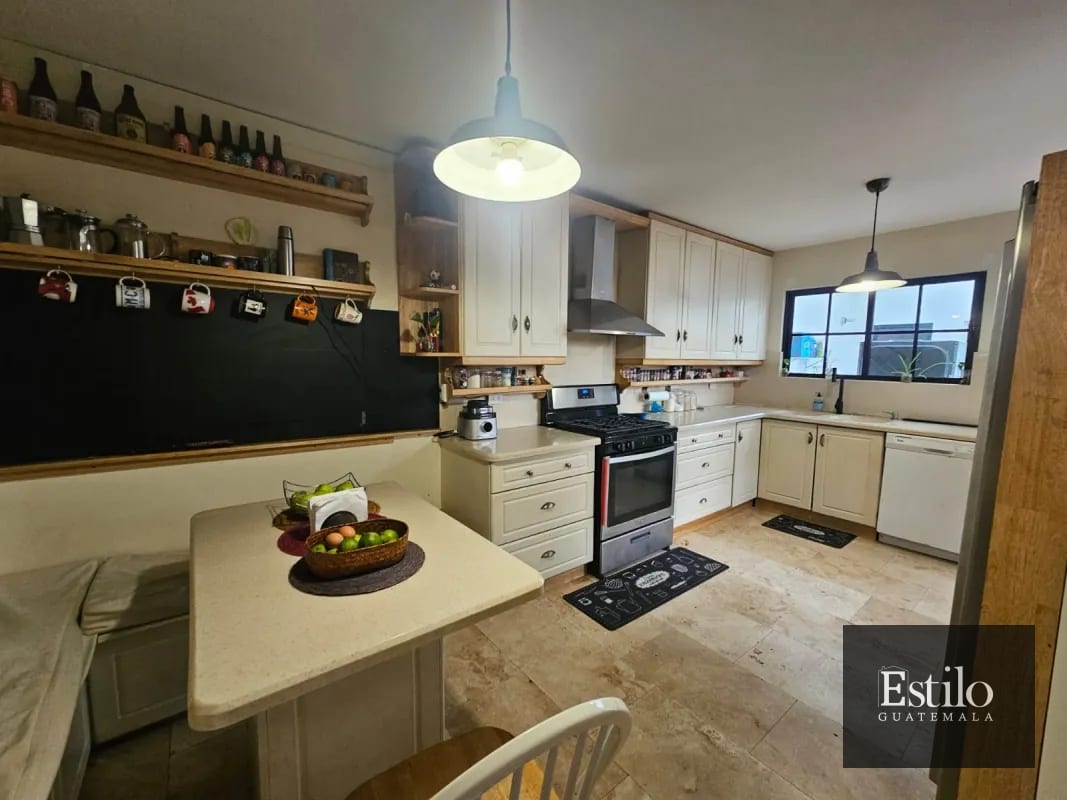 CASA EN VENTA COLINAS DE ARRAZOLA — Casa en Venta en Carretera a El Salvador, Guatemala, Ciudad — foto 11 de 16