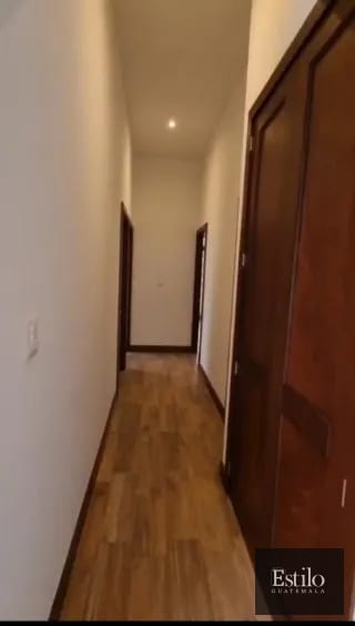APARTAMENTO EN ALQUILER SALVATTORE Z.10 — Apartamento en Alquiler en Salvattore, Zona 10, Guatemala, Ciudad — miniatura 2 de 11