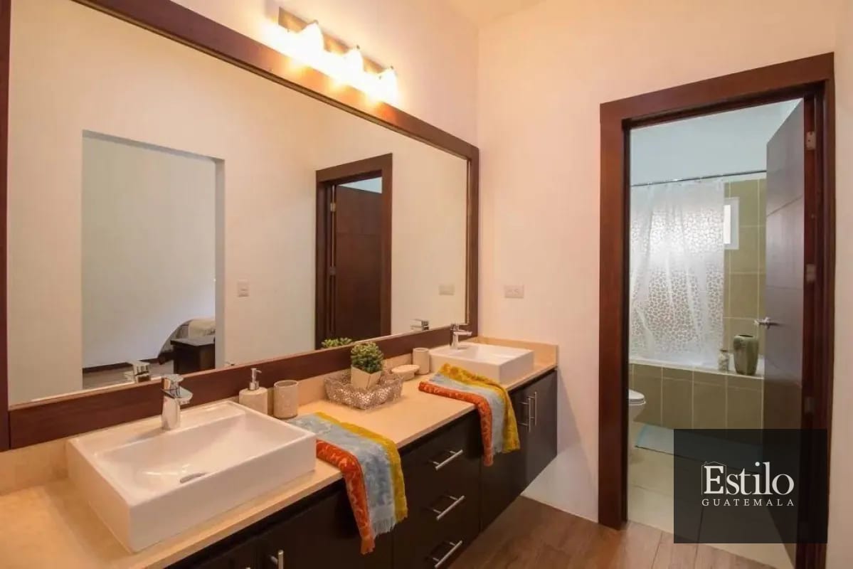 CASA EN VENTA TRIVENTO DE SAN VICENTE SANTA CATARINA PINULA — Casa en Venta en Santa Catarina Pinula, Guatemala, Ciudad — foto 2 de 10