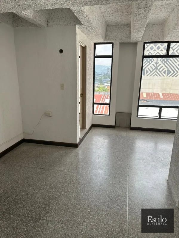OFICINA AEN ALQUILER ZONA 4 — Oficina en Alquiler en Zona 4, Guatemala, Ciudad — foto 1 de 4