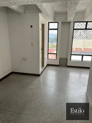OFICINA AEN ALQUILER ZONA 4 — Oficina en Alquiler en Zona 4, Guatemala, Ciudad — miniatura 1 de 4
