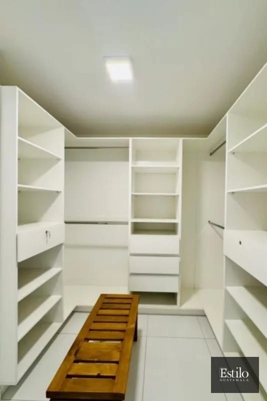 APARTAMENTO EN ALQUILER LUCCA Z.10 — Apartamento en Alquiler en Lucca, Zona 10, Guatemala, Ciudad — foto 4 de 10
