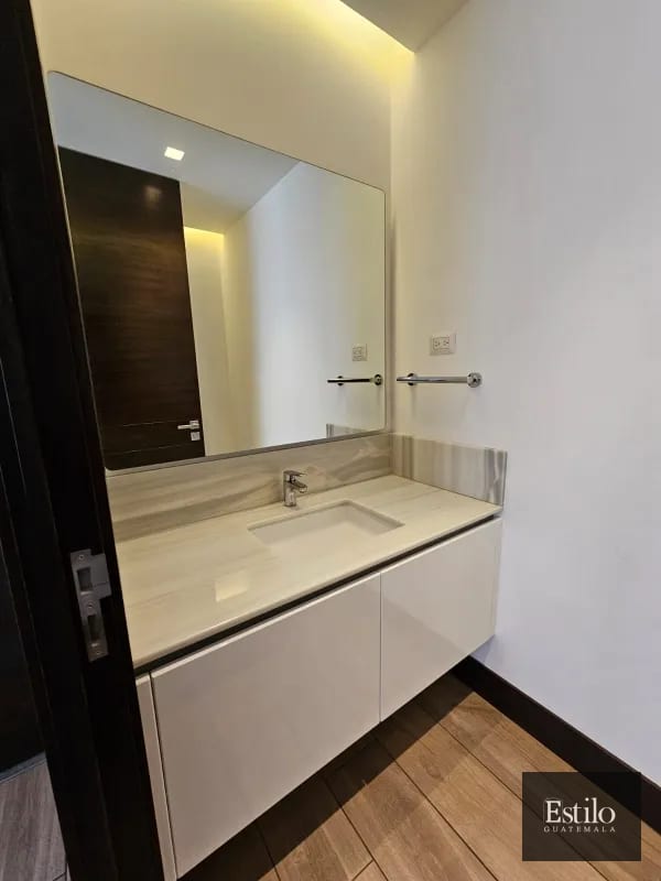APARTAMENTO EN ALQUILER BADEN VH1 Z.15 — Apartamento en Alquiler en Baden, Zona 15, Guatemala, Ciudad — foto 11 de 12