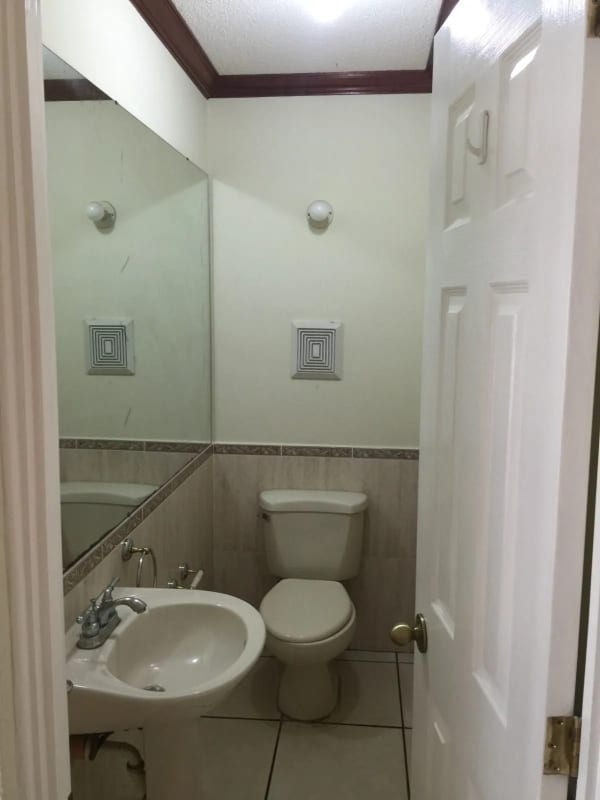 APARTAMENTO EN ALQUILER EN ZONA 16 VILLAS DE SAN ISIDRO — Apartamento en Alquiler en Zona 13, Guatemala, Ciudad — foto 2 de 14