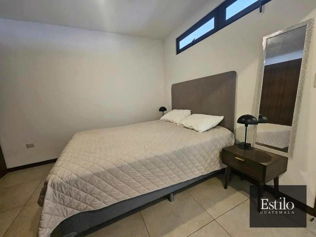 APARTAMENTO AMUEBLADO MIRA Z.10 — Apartamento en Alquiler en Mira, Zona 10, Guatemala, Ciudad — foto 2 de 4