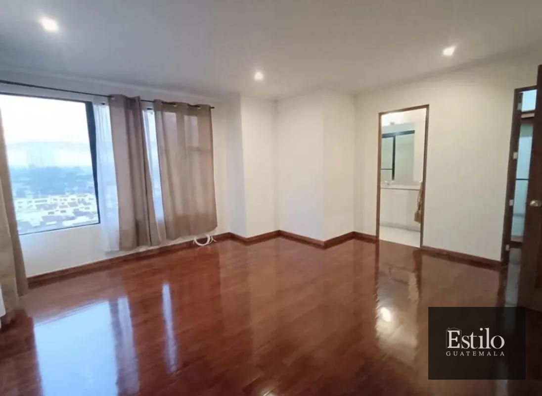 APARTAMENTO EN ALQUILER REAL DE LA VILLA Z.10 — Apartamento en Alquiler en Real de la Villa, Zona 10, Guatemala, Ciudad — foto 8 de 9