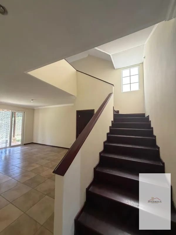 Casa En Venta Villas De Entreverdes — Casa en Venta en Villas de Entreverdes, Carretera a El Salvador, Guatemala, Ciudad — foto 4 de 9