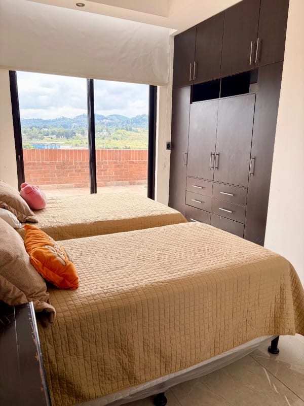 ALQUILO AMPLIO Y HERMOSO PENTHOUSE AMUEBLADO EN VH 1, zona 15 — Apartamento en Alquiler en Zona 15, Guatemala, Ciudad — foto 7 de 14