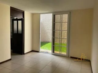 Casa en Venta en Fraijanes, Condominio Villas de Santa Mónica, Km16.5 Carretera a El Salvador, ¡Para Inversionistas ! — Casa en Venta en km 16-20, Carretera a El Salvador, Guatemala, Ciudad — miniatura 5 de 9