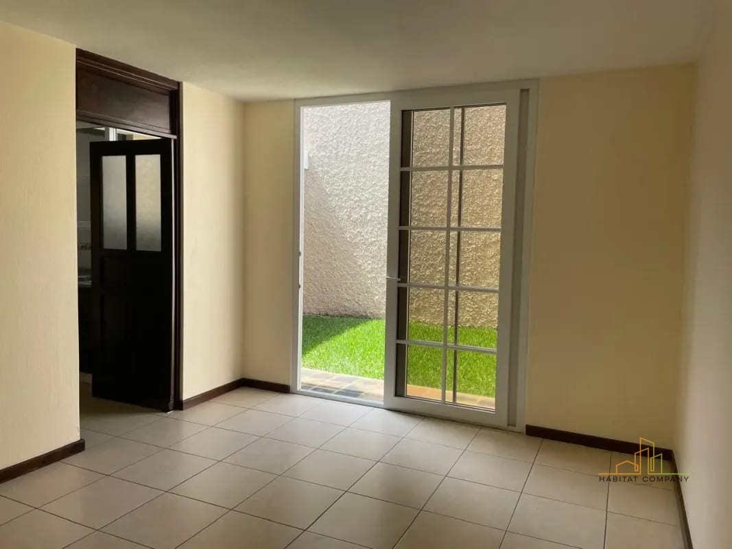 Casa en Venta en Fraijanes, Condominio Villas de Santa Mónica, Km16.5 Carretera a El Salvador, ¡Para Inversionistas ! — Casa en Venta en km 16-20, Carretera a El Salvador, Guatemala, Ciudad — foto 5 de 9