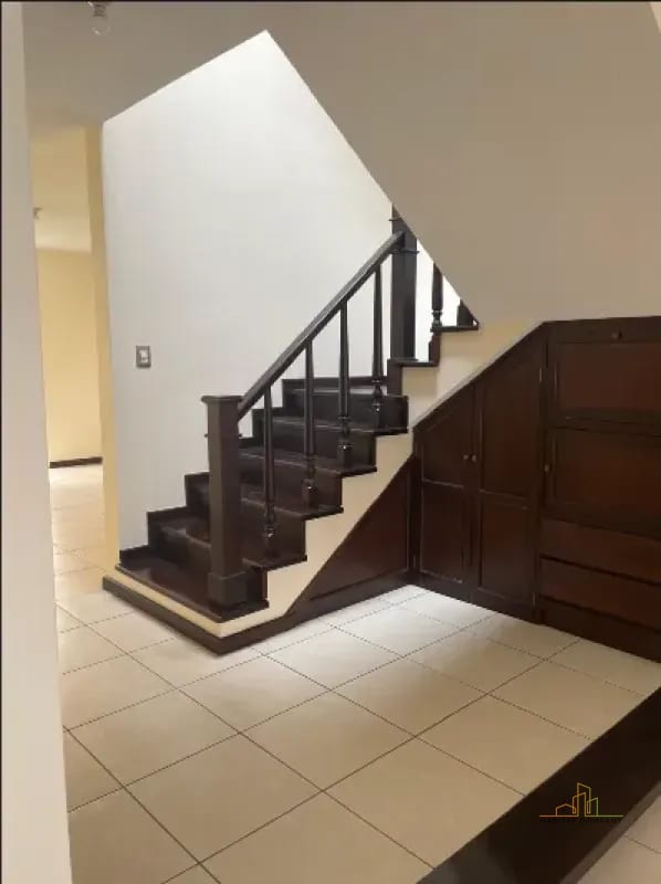 Casa en Venta en Fraijanes, Condominio Villas de Santa Mónica, Km16.5 Carretera a El Salvador, ¡Para Inversionistas ! — Casa en Venta en km 16-20, Carretera a El Salvador, Guatemala, Ciudad — foto 3 de 9