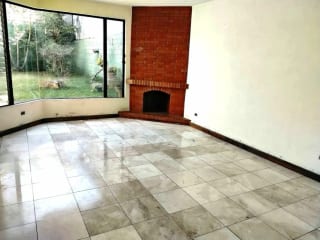 AMPLIA CASA EN VENTA SECTOR B3 FRENTE A PLAZA SAN CRISTOBAL ZONA 8 DE MIXCO — Casa en Venta en Zona 8 Mixco, Guatemala, Ciudad — miniatura 10 de 11