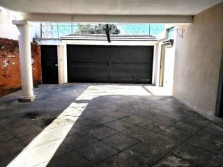AMPLIA CASA EN VENTA SECTOR B3 FRENTE A PLAZA SAN CRISTOBAL ZONA 8 DE MIXCO — Casa en Venta en Zona 8 Mixco, Guatemala, Ciudad — miniatura 4 de 11