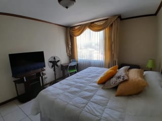 Apartamento Amueblado en Alquiler, Edificio Torre Castelar, zona 10 — Apartamento en Alquiler en Torre Castelar, Zona 10, Guatemala, Ciudad — miniatura 9 de 12