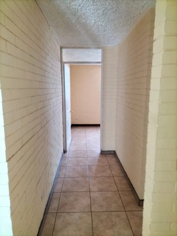 Alquiler de apartamento en zona 10 de 3 dormitorios — Apartamento en Alquiler en Zona 10, Guatemala, Ciudad — foto 9 de 11