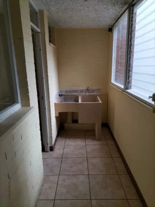 Alquiler de apartamento en zona 10 de 3 dormitorios — Apartamento en Alquiler en Zona 10, Guatemala, Ciudad — miniatura 2 de 11