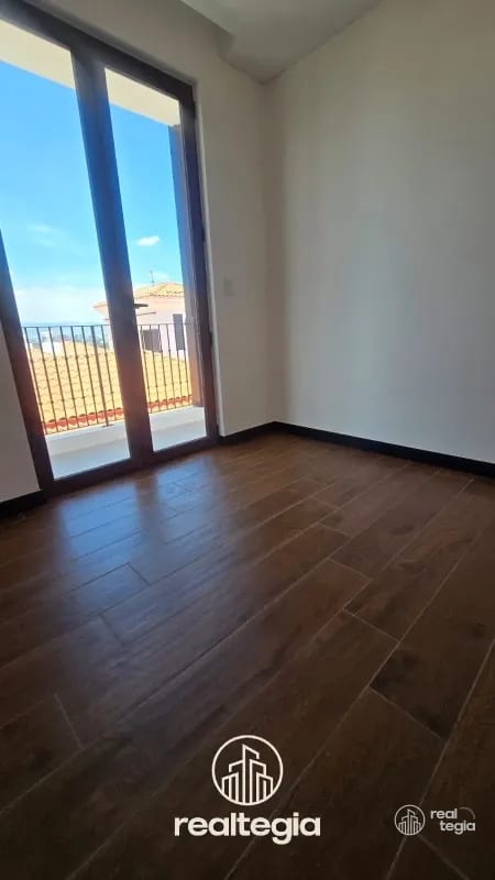 APARTAMENTO EN LIRIOS DE CAYALÁ ZONA 16 — Apartamento en Venta en Zona 16, Guatemala, Ciudad — foto 11 de 12