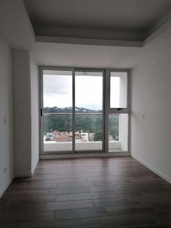 Rento Apartamento / Edificio Condado 14 (La villa) — Apartamento en Alquiler en Condado La Villa, Zona 14, Guatemala, Ciudad — foto 2 de 12