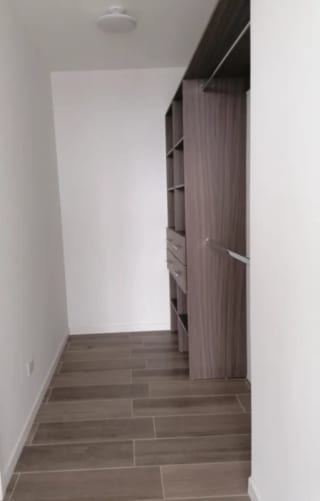 Rento Apartamento / Edificio Condado 14 (La villa) — Apartamento en Alquiler en Condado La Villa, Zona 14, Guatemala, Ciudad — miniatura 4 de 12