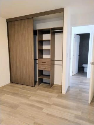 Rento Apartamento / Edificio Condado 14 (La villa) — Apartamento en Alquiler en Condado La Villa, Zona 14, Guatemala, Ciudad — miniatura 5 de 12