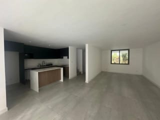 Casa Venta zona 10 — Casa en Venta en Zona 10, Guatemala, Ciudad — miniatura 1 de 10