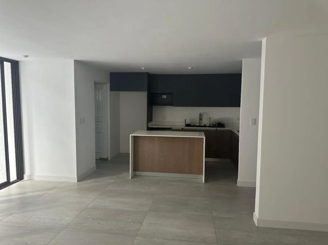 Casa Remodelada en Venta Zona 10 — Casa en Venta en Zona 10, Guatemala, Ciudad — foto 10 de 10